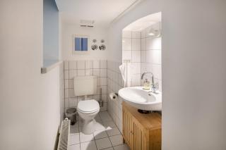 3 Schlafzimmer - Grüne Oase im Hinterhaus - 1-9 Personen - SmartTV - WLAN - Waschmaschine - Trockner - 2