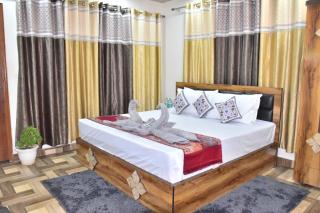 The Forever Retreat !! - - 1