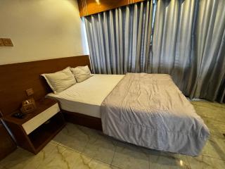Hotel Seven View - 7