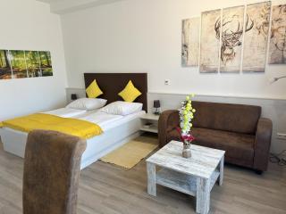 Ferienwohnung Thermenauszeit - mit Balkon und Bademantelgang - 8