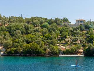 Villa Chriselia - 3 Bedrooms With Sea Access - 4