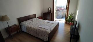 Stanza luminosa e panoramica - 8