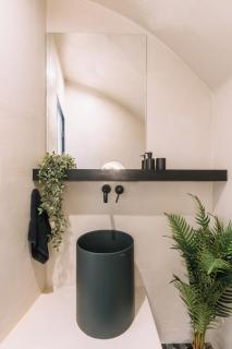 Noir Cave Villa with private Jacuzzi and Sunset Terrace - Pirgos - 1