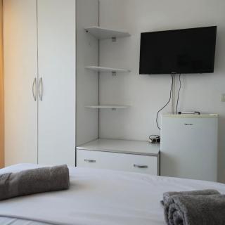 Ardit's guest house - Shëngjin - 6