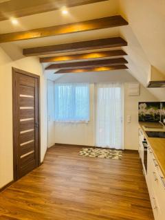 Family apartment with pool & garden view - 7