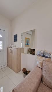 Leo's House - Artemi - 6