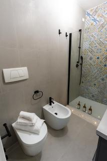 OFFER AGOSTO - Sulla Spiaggia Parking - AC & WiFi - 5