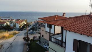 THETIS Luxury House - 8