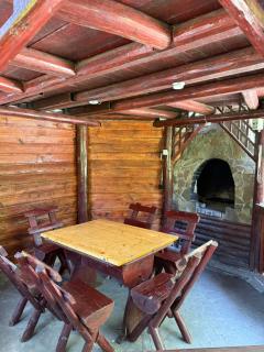 Cabane- Vila Crinul si Teodor Poiana Brasov - 1