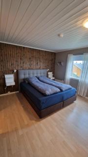 Spacious home with 3 bedrooms, 2 bathrooms and sauna in Vadsø 220m2 - 1