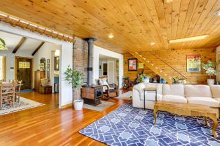 Waterfront Home on White Lake Near Bethel Woods! - 6