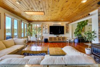 Waterfront Home on White Lake Near Bethel Woods! - 4