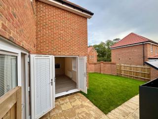 Detached 4BR House - Private Garden, Garage & Parking - Perfect for Long Stays, Families, Contractors - Canterbury - 5