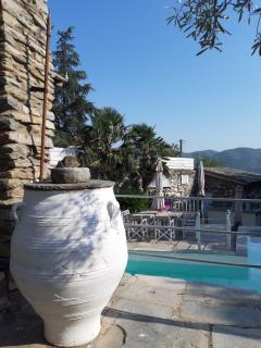 Villa Domatia - - 9