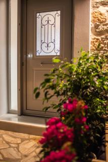 Ionis Apartment 2 - 3