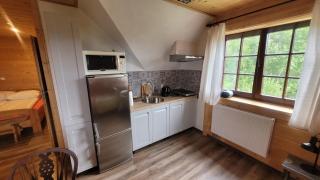 Chata Drapula - Gospodarstwo Agroturystyczne - Apartament na wyłączność z widokiem na góry i aneksem kuchennym - 2