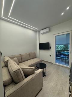 Luxury Apartment Bedro - Nea Kallikrateia - 9