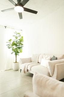 Modern 2BR Apt in San Juan City, Concert Stays - 1