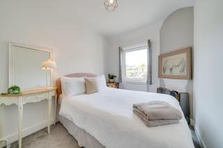 Cosy Stamford Flat - Walk to Burghley & More - 1