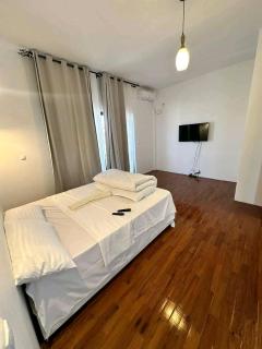Gloria plaza - Bissau - 7