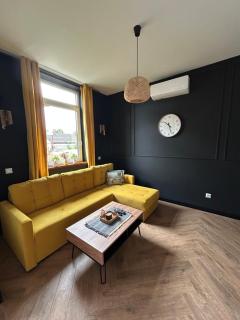 La Ville - Jaune - 6