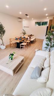 Brand New 4BR Designer House 15min to downtown - 5