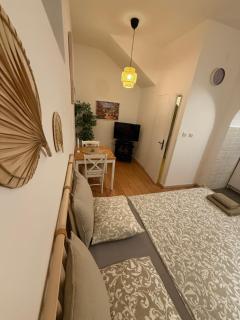 Studio Allure 1 - 4