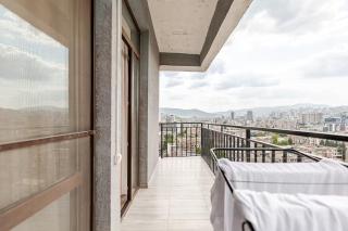 SkyView Luxe City View Apartment Saakadze Square - 1