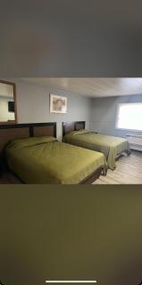 Rainbow Motel - 2