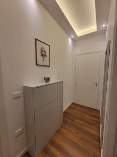 Zani's Apartments 1 - 1