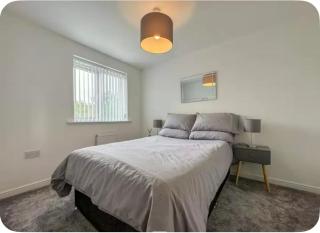 Modern Double Bedroom - Scunthorpe - 0