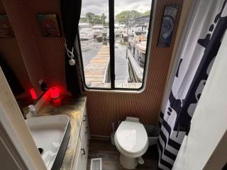 b3 Couples Therapy Yacht - La Crosse - 9