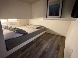 b3 Couples Therapy Yacht - La Crosse - 6