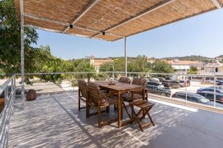 Sea & Salt Boutique Apartment 3 - 7