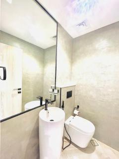 Stylish 1 Bedroom Apartment in the Heart of JVC - 3