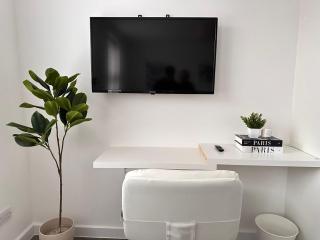 London Cosy 2 Bedroom Modern Suite Central, Excel, Stratford Wanstead Sleeps 4 - London - 8