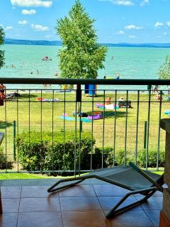 Balaton BeachSide Apartman Siófok N1 - 0