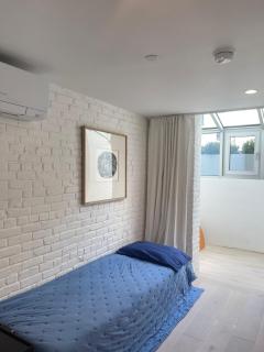 Williamsburg Design Apartment - 9