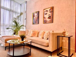 Your downtown Oasis Comfort and Style - 6