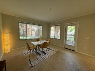 Luxury 2-Bed with Pool, Steps from Irvine Spectrum Center - Irvine - 3