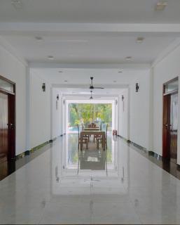 Mangroven River View Hotel - 8