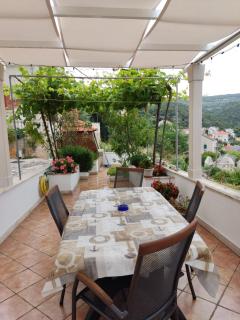 Apartman Mira - Povlja - 2