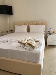 Take Ksamil House - 1