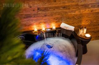 Aparthotel ZATOR Natural 56 jacuzzi - Zator - 3