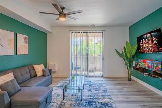 Lavish 2BD Walk to Westgate Pool Gym WD - Glendale - 0