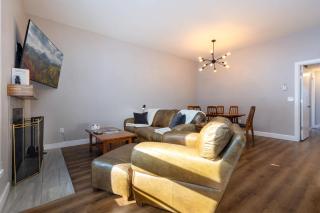 Cozy Modern 2-Bedroom Condo Between Vail and BC - 6