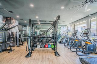 Posh 1BD Walk to Westgate Pool Gym WD - 1