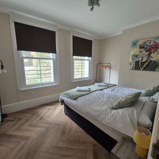 Central Brighton, 2 bedrooms, sleeps 5 - Brighton & Hove - 9