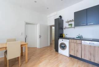 Spacious Stone Belvedere Apartment - Wien - 2