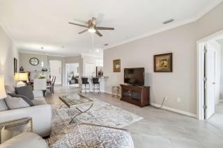 2-bedroom Townhouse In Sarasota National - 2